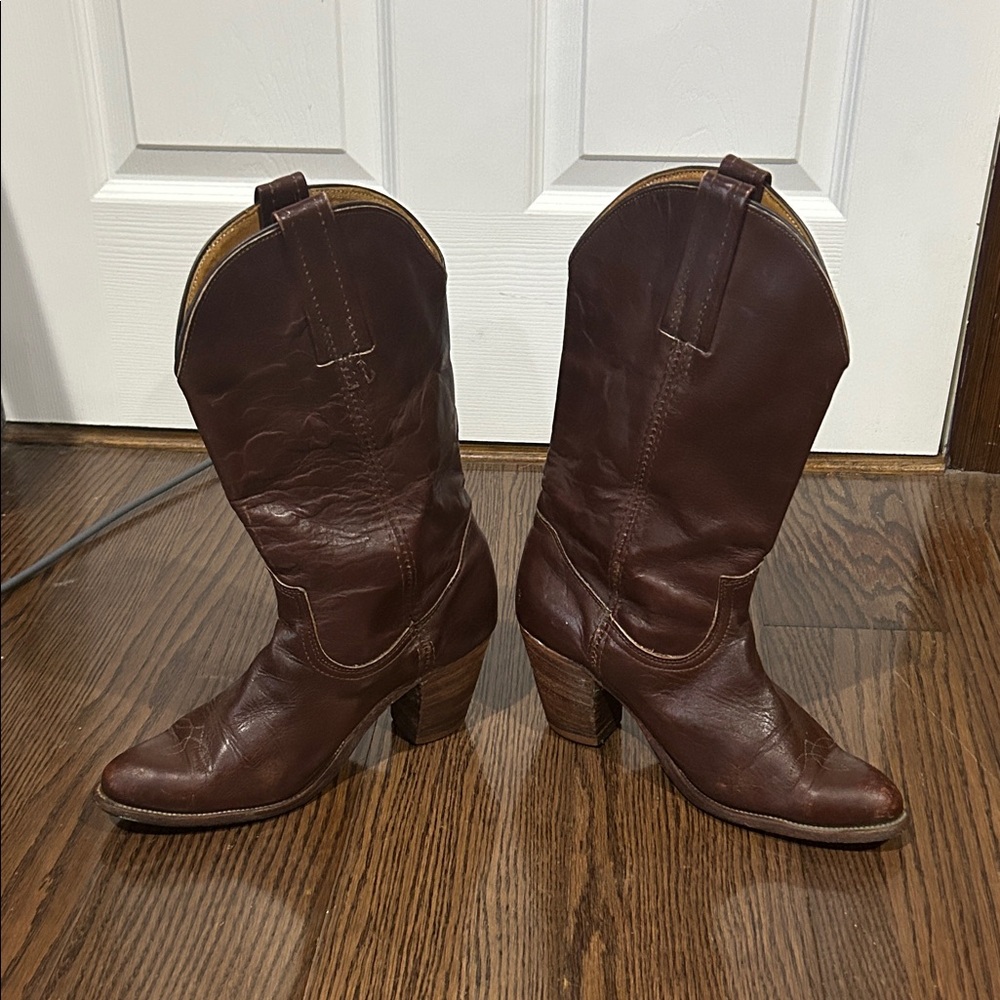 Vtg Frye brown leather pull on cowboy boots 8.5 - Picture 4 of 9